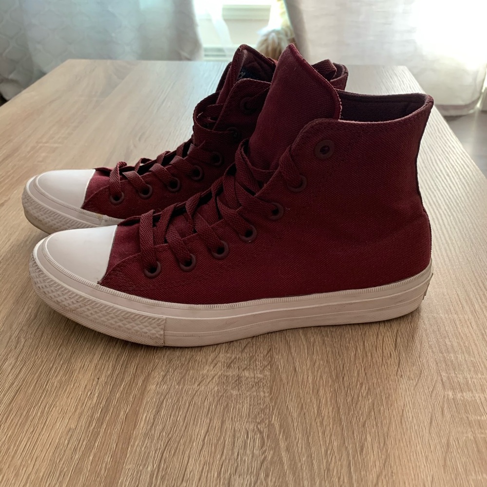 Burgundy Converse - Picture 1 of 3
